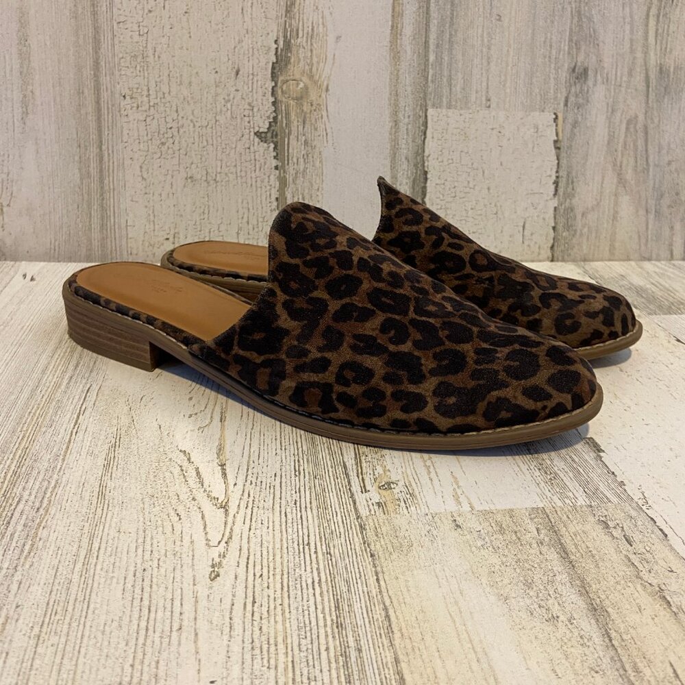 Universal Thread Women's Size 8.5 Slip On Faux Suede Mules Animal Print Shoes - Picture 4 of 9